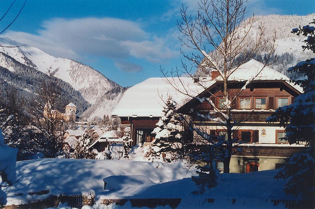 Pension Zur Heiligen Krone Mauterndorf  Exterior photo
